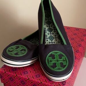 Tory Burch Women's Black and Green Flats